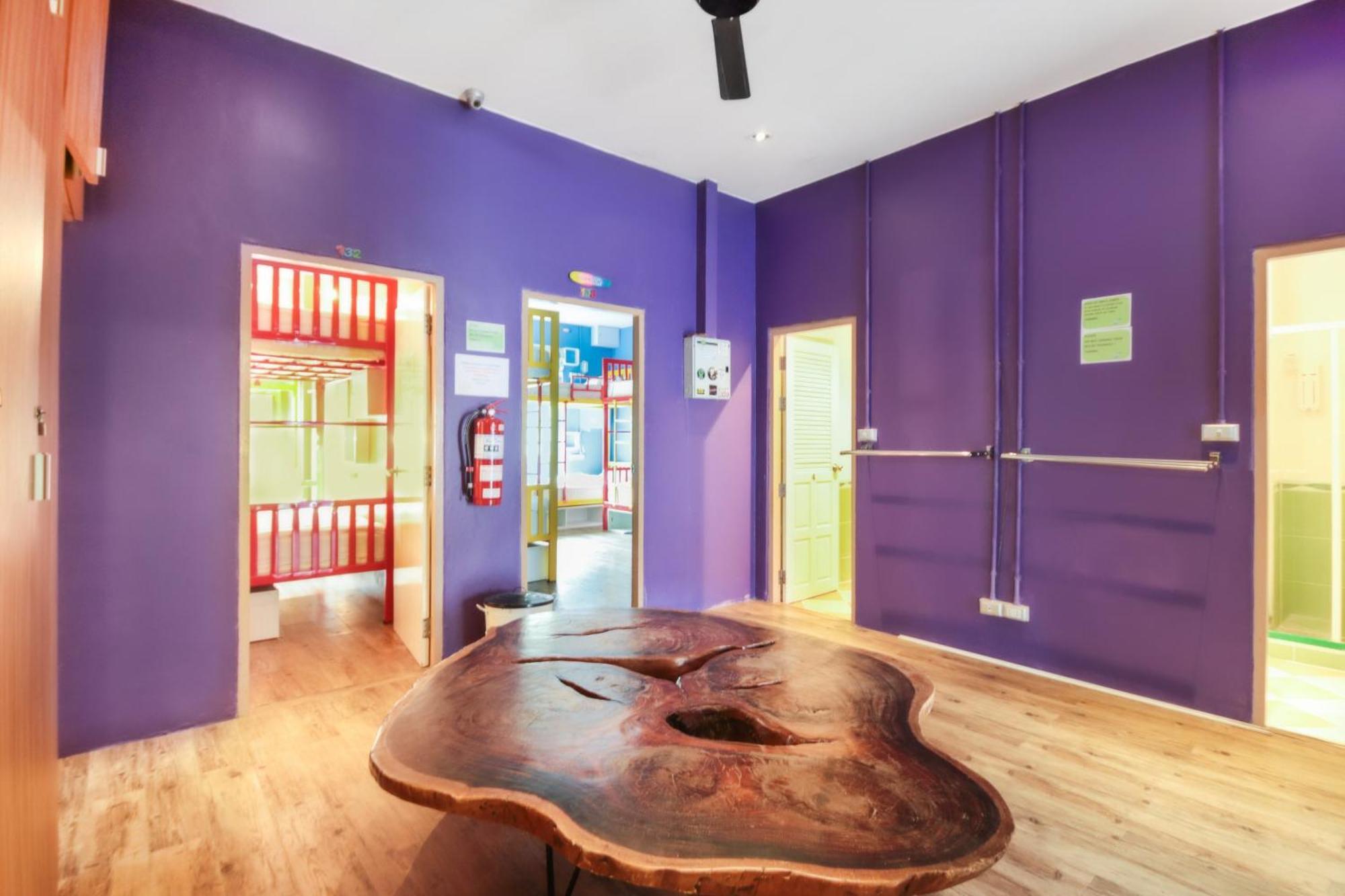 Oyo 1074 Fin Hostel Ката-Бич Экстерьер фото