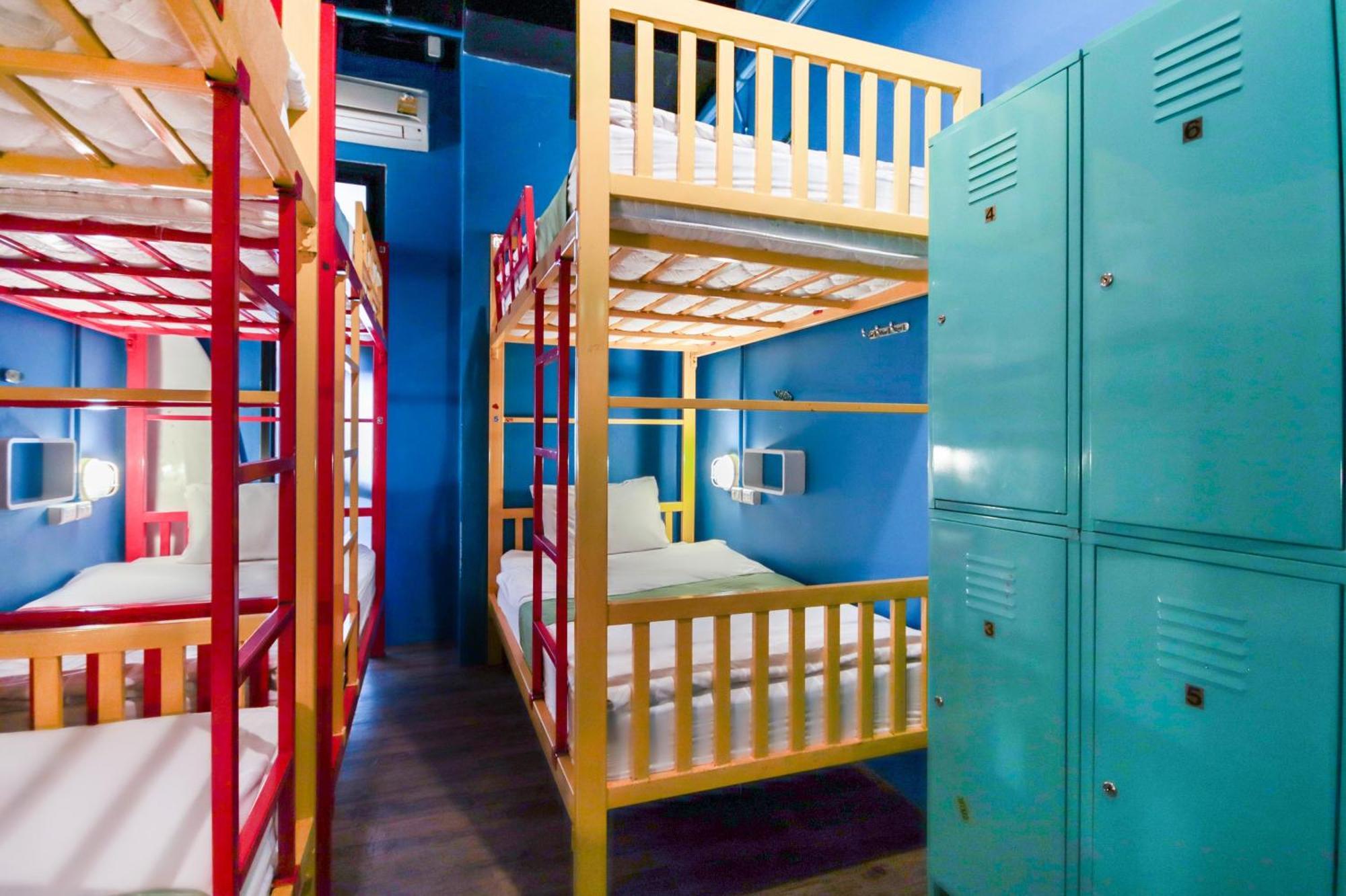 Oyo 1074 Fin Hostel Ката-Бич Экстерьер фото