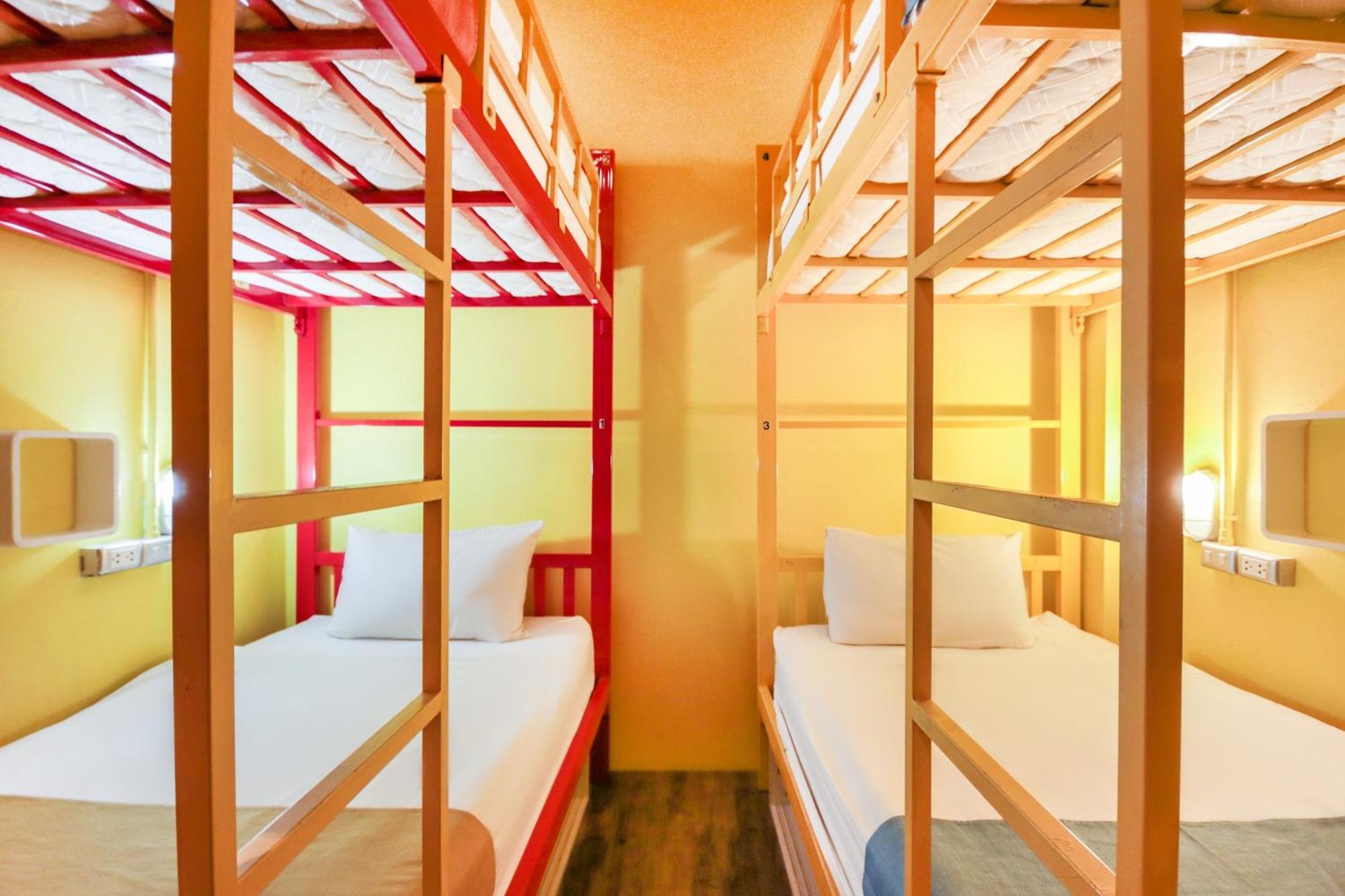 Oyo 1074 Fin Hostel Ката-Бич Экстерьер фото