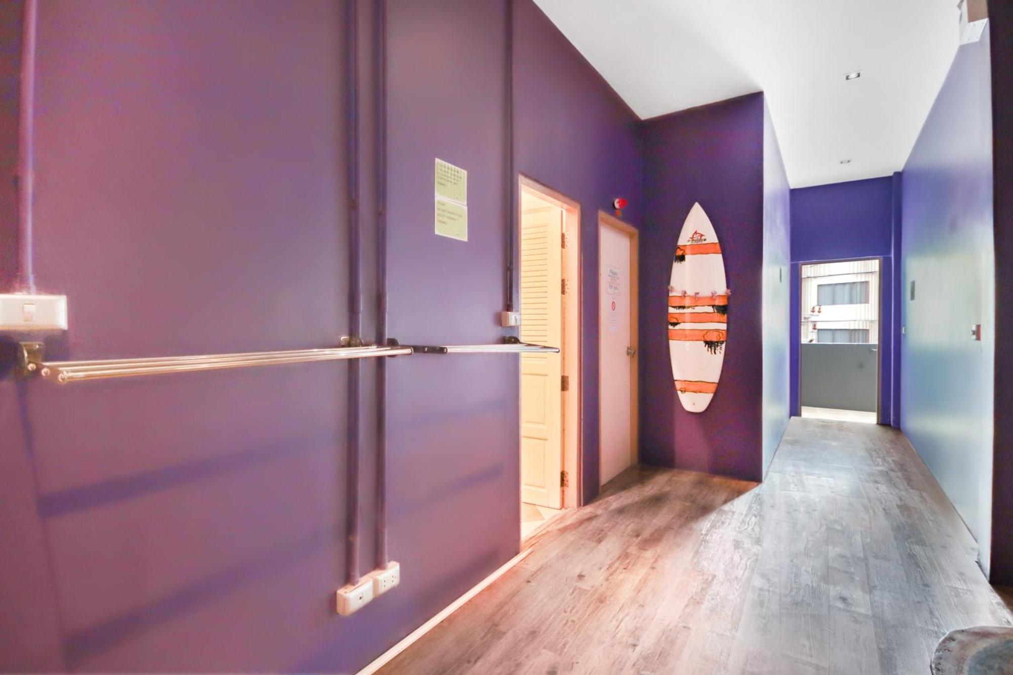 Oyo 1074 Fin Hostel Ката-Бич Экстерьер фото