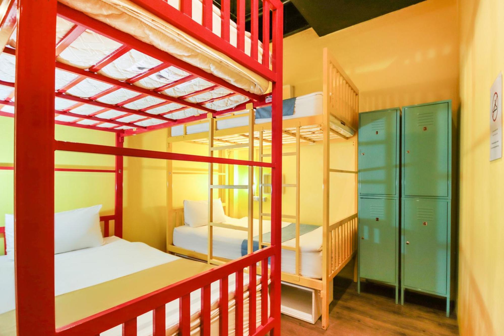 Oyo 1074 Fin Hostel Ката-Бич Экстерьер фото