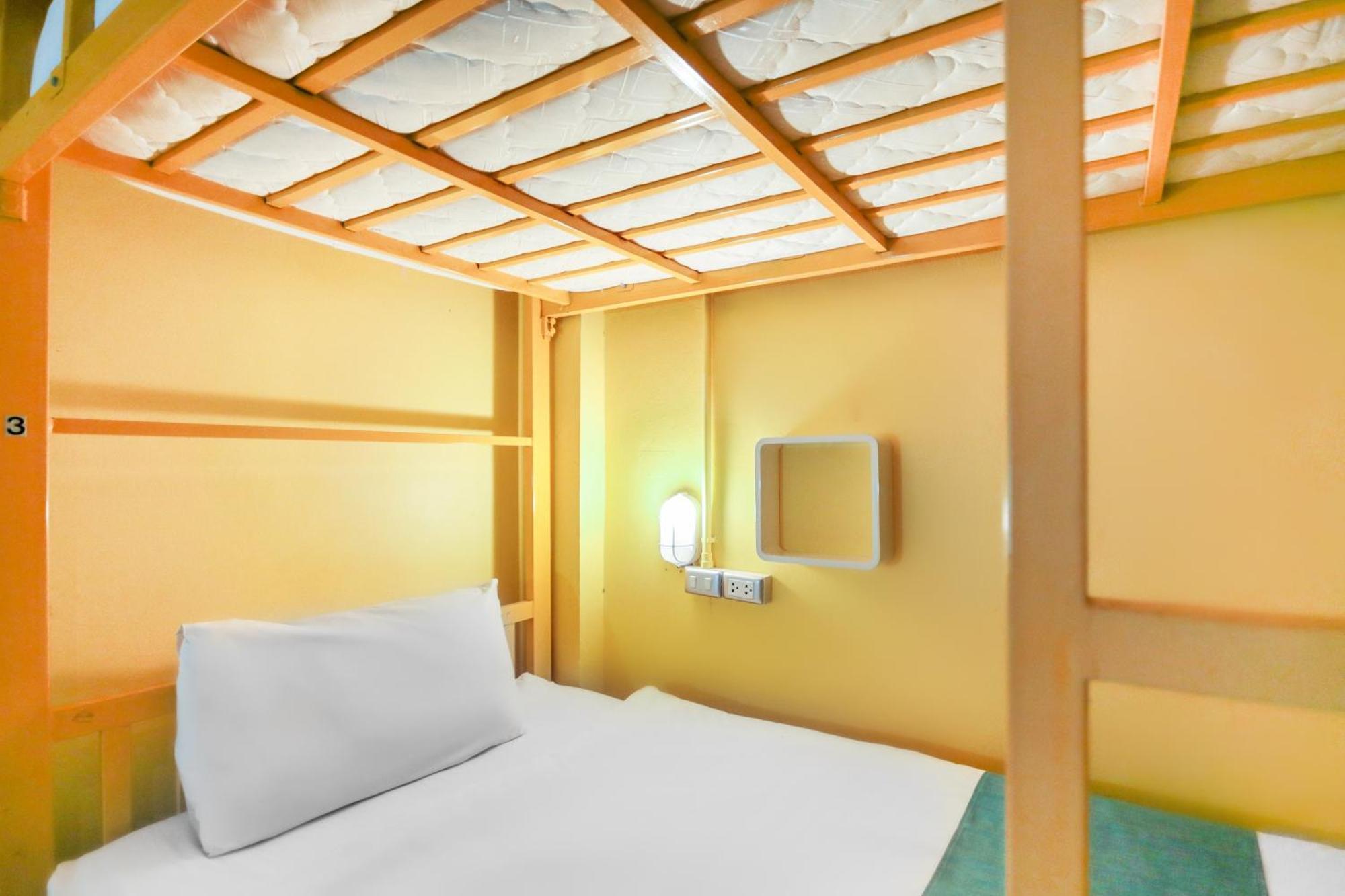 Oyo 1074 Fin Hostel Ката-Бич Экстерьер фото