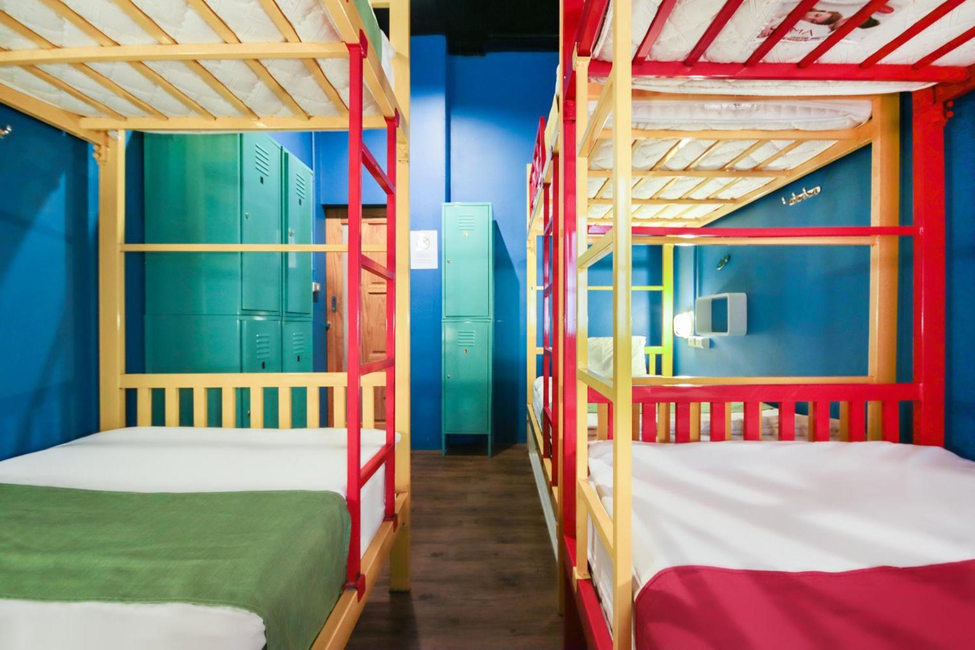 Oyo 1074 Fin Hostel Ката-Бич Экстерьер фото