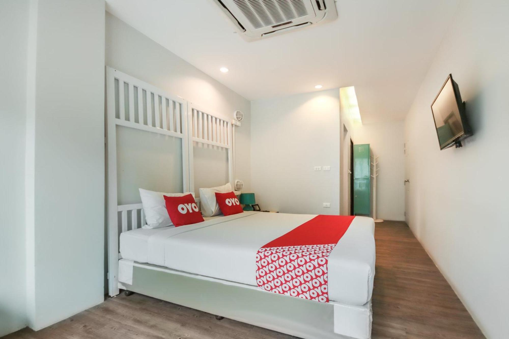 Oyo 1074 Fin Hostel Ката-Бич Экстерьер фото